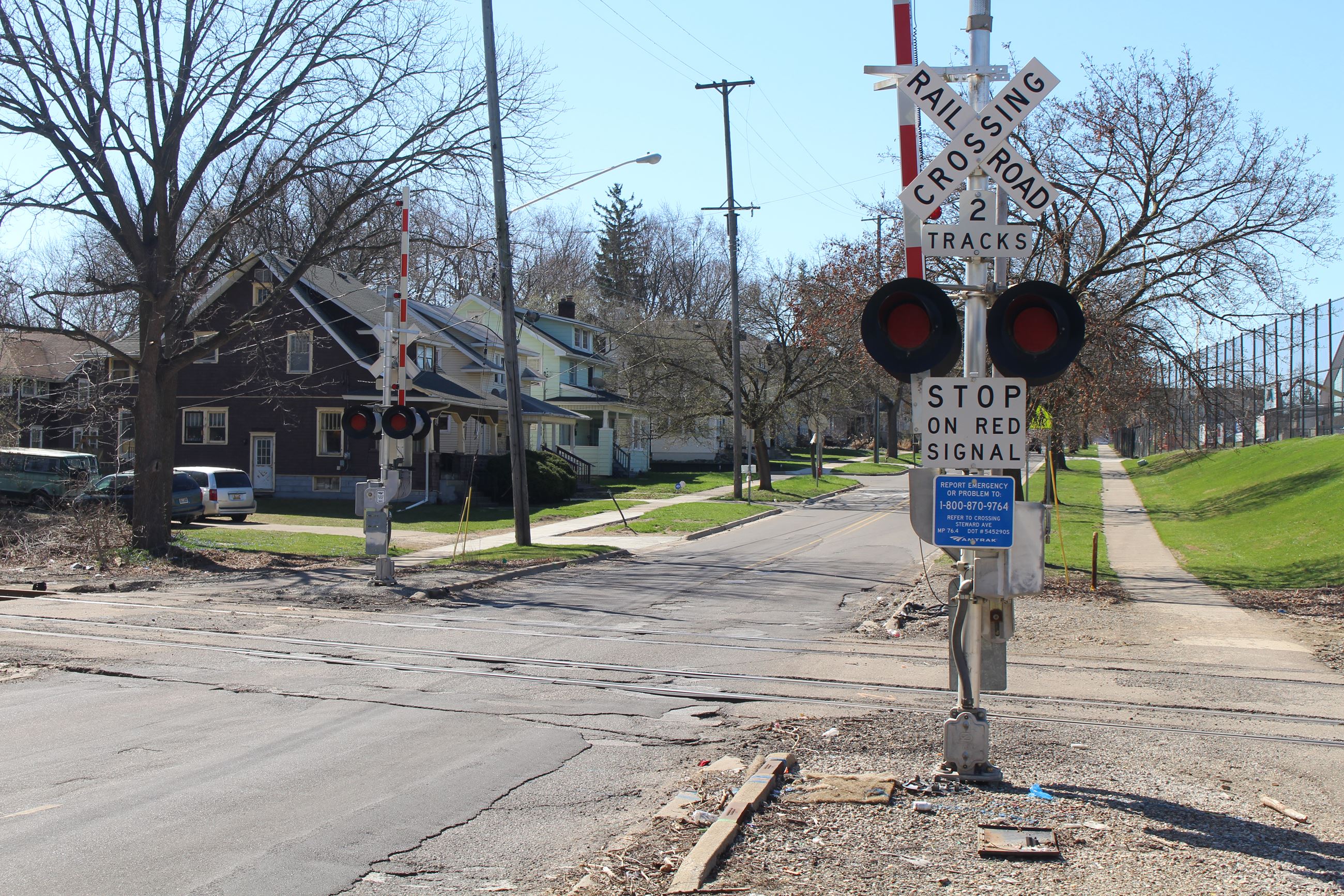 Steward Ave rail crossing