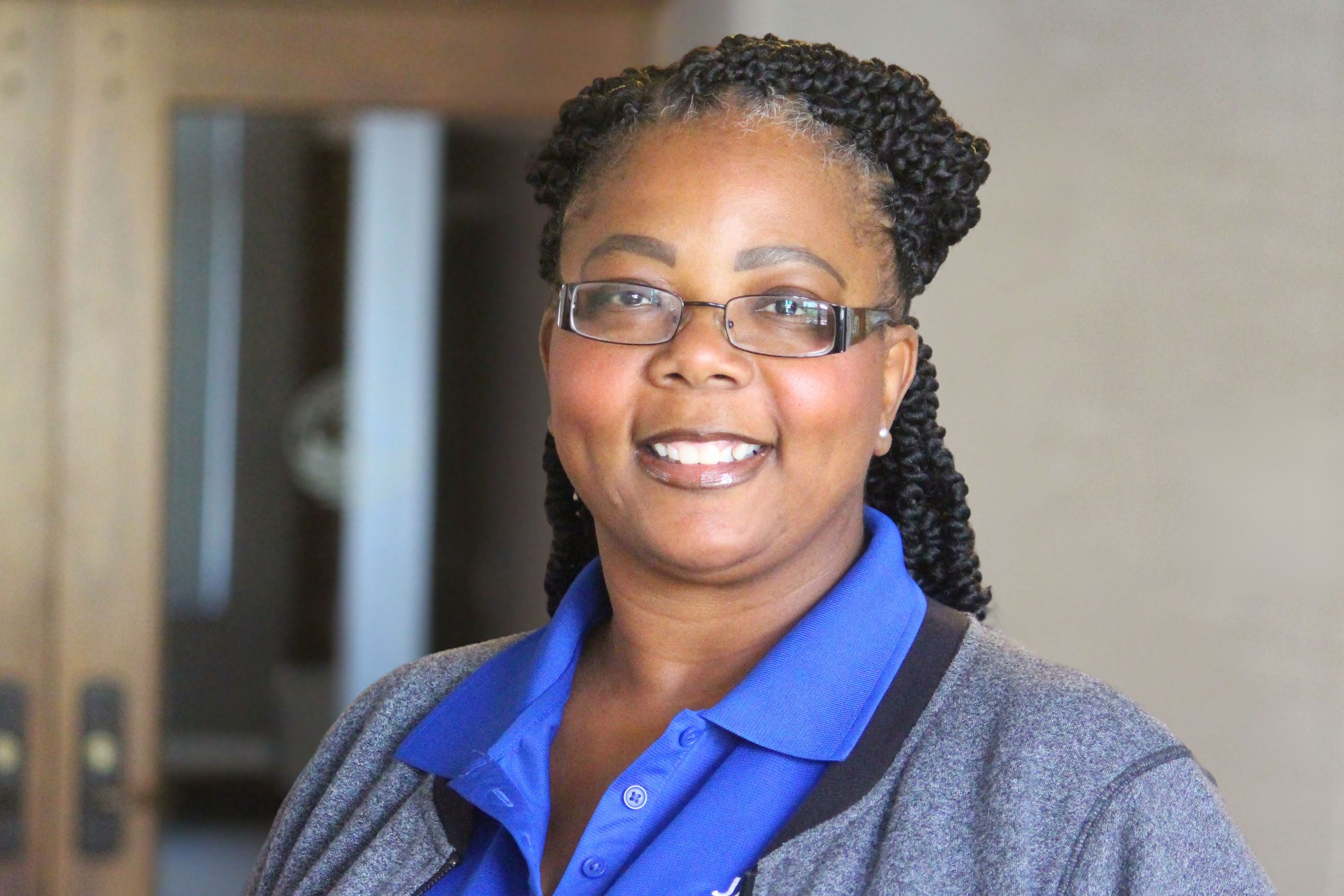 Katima Dickenson headshot 1