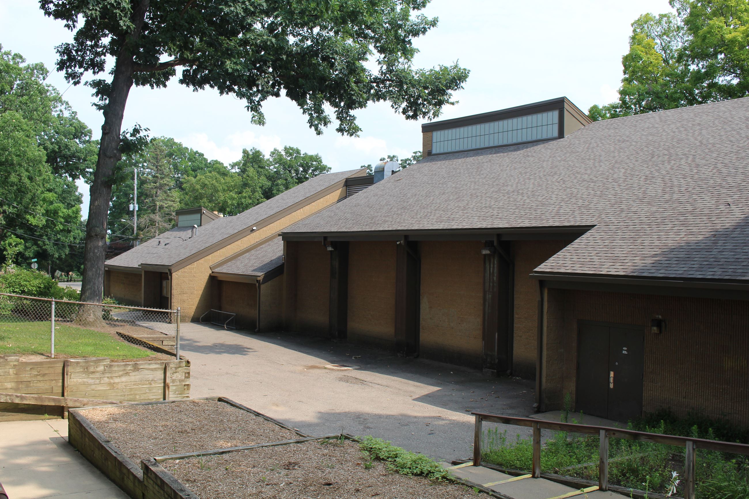 Boos Recreation Center 