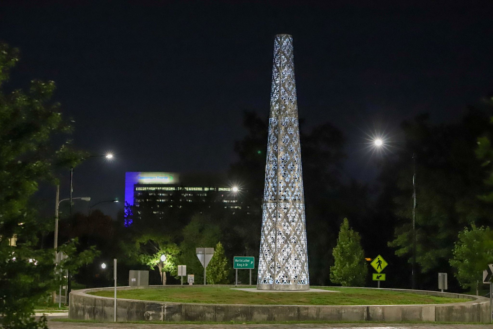 MLK Drive roundabout sculpture 